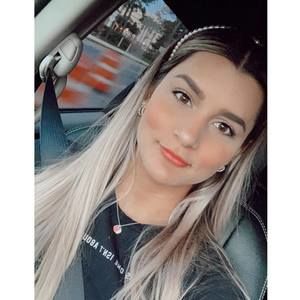 Meet your Posher, Ana carolina